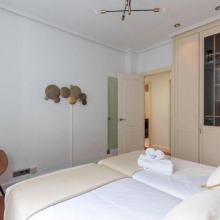 Apartamento La Alameda De Indautxu Билбао Екстериор снимка
