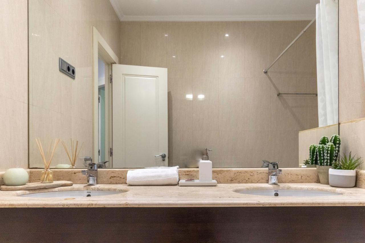 Apartamento La Alameda De Indautxu Билбао Екстериор снимка